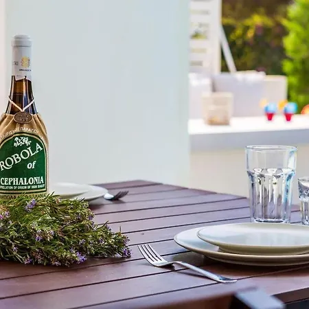 Les Residences Semesterbostad Svoronata